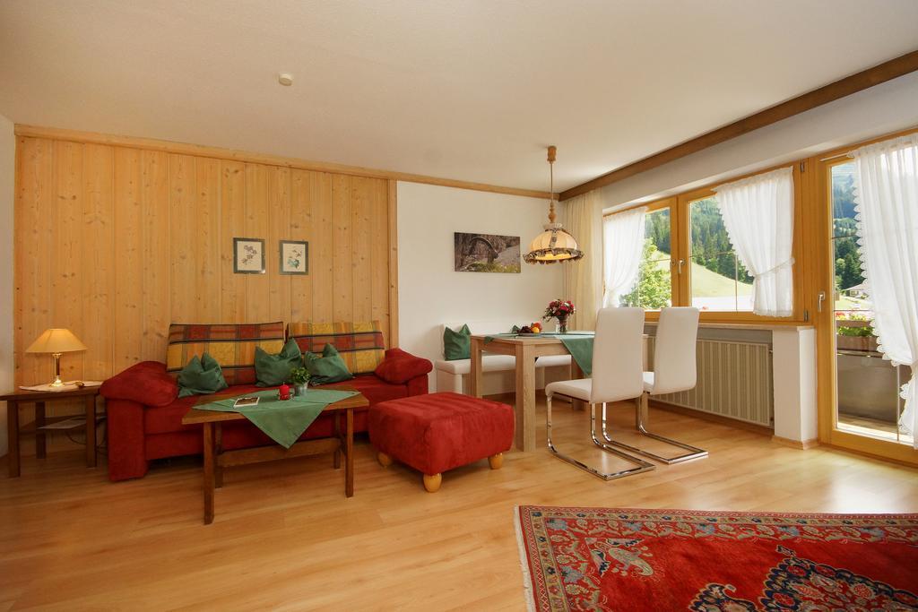 Gaestehaus Schuler Riezlern Room photo